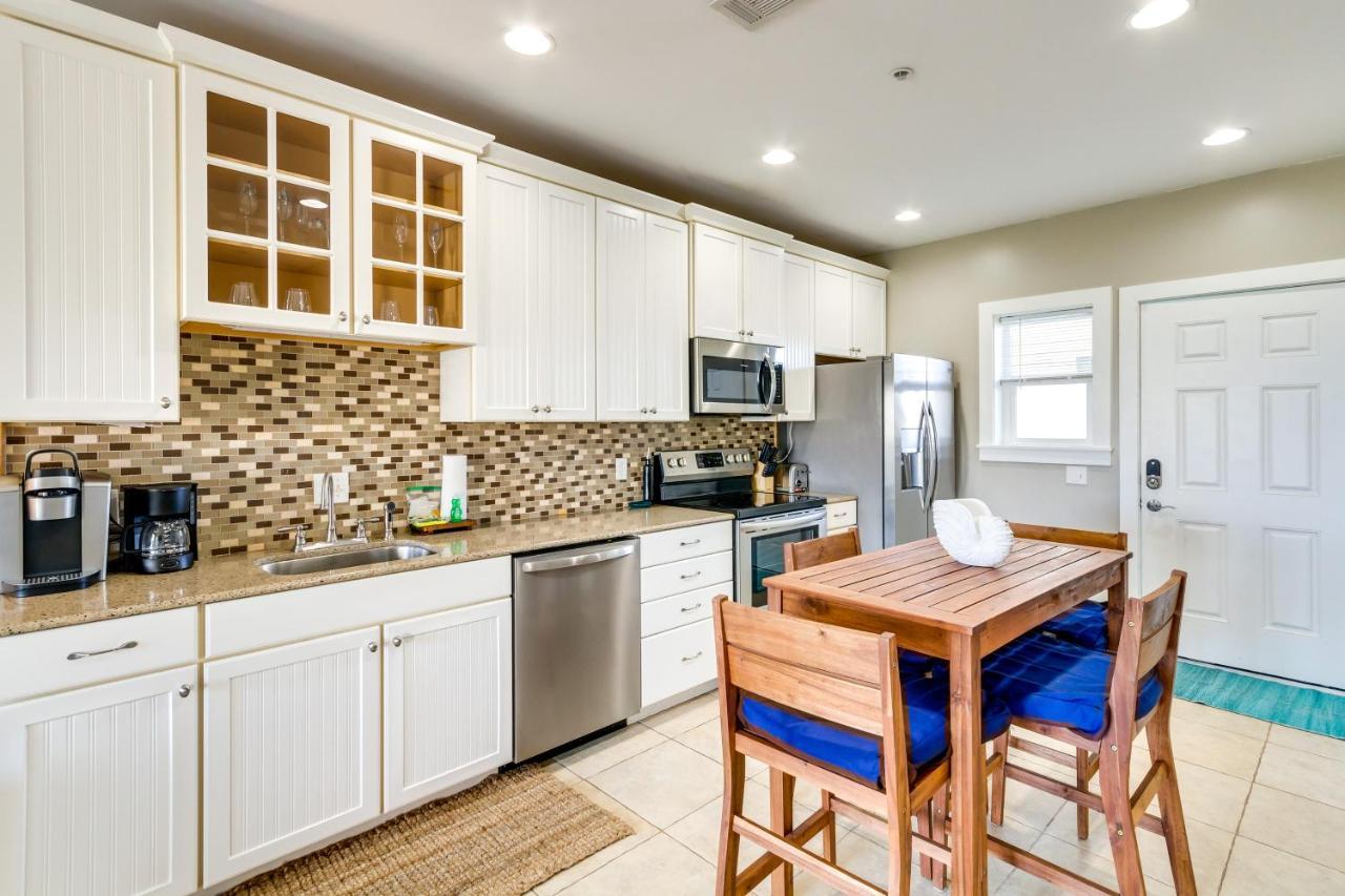 Bayfront Pensacola Beach Condo With Pool And Elevator 외부 사진